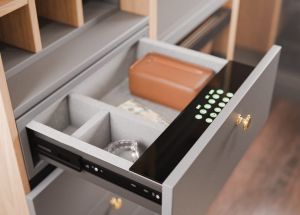 Фото: Выдвижной сейф 800 с сенсорной панелью WB-675-800.