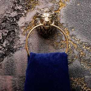 Фото: Держатель полотенца Лев 160*140*65 мм, античная бронза.