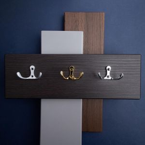 Мебельный крючок 2х-рожковый золото LT-0010-OT. Фото.